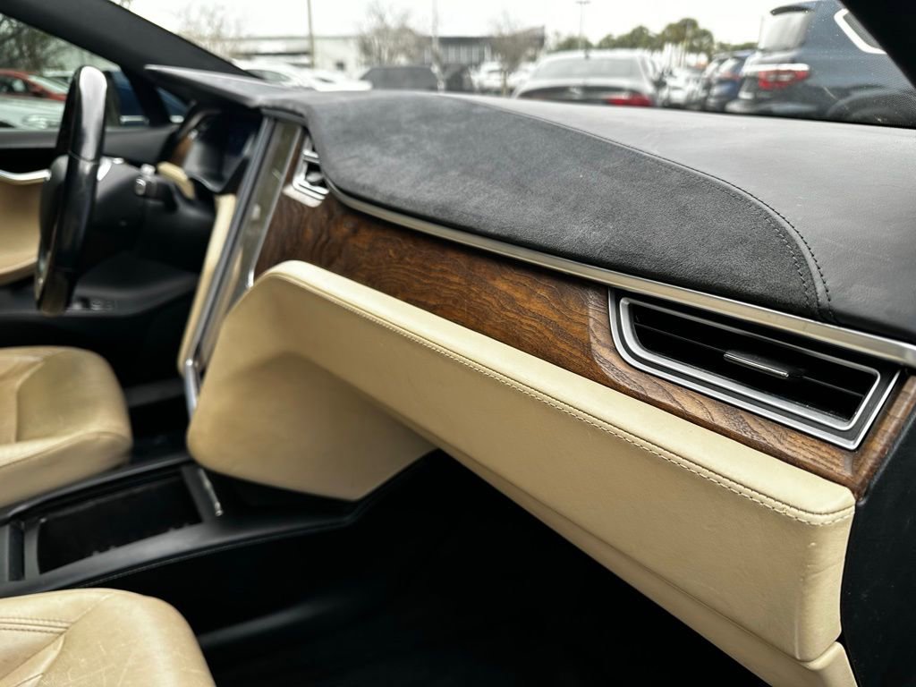 Used 2016 Tesla Model S 75D image 37