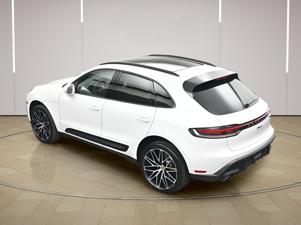 Certified 2026 Porsche Macan AWD/4WD image 36