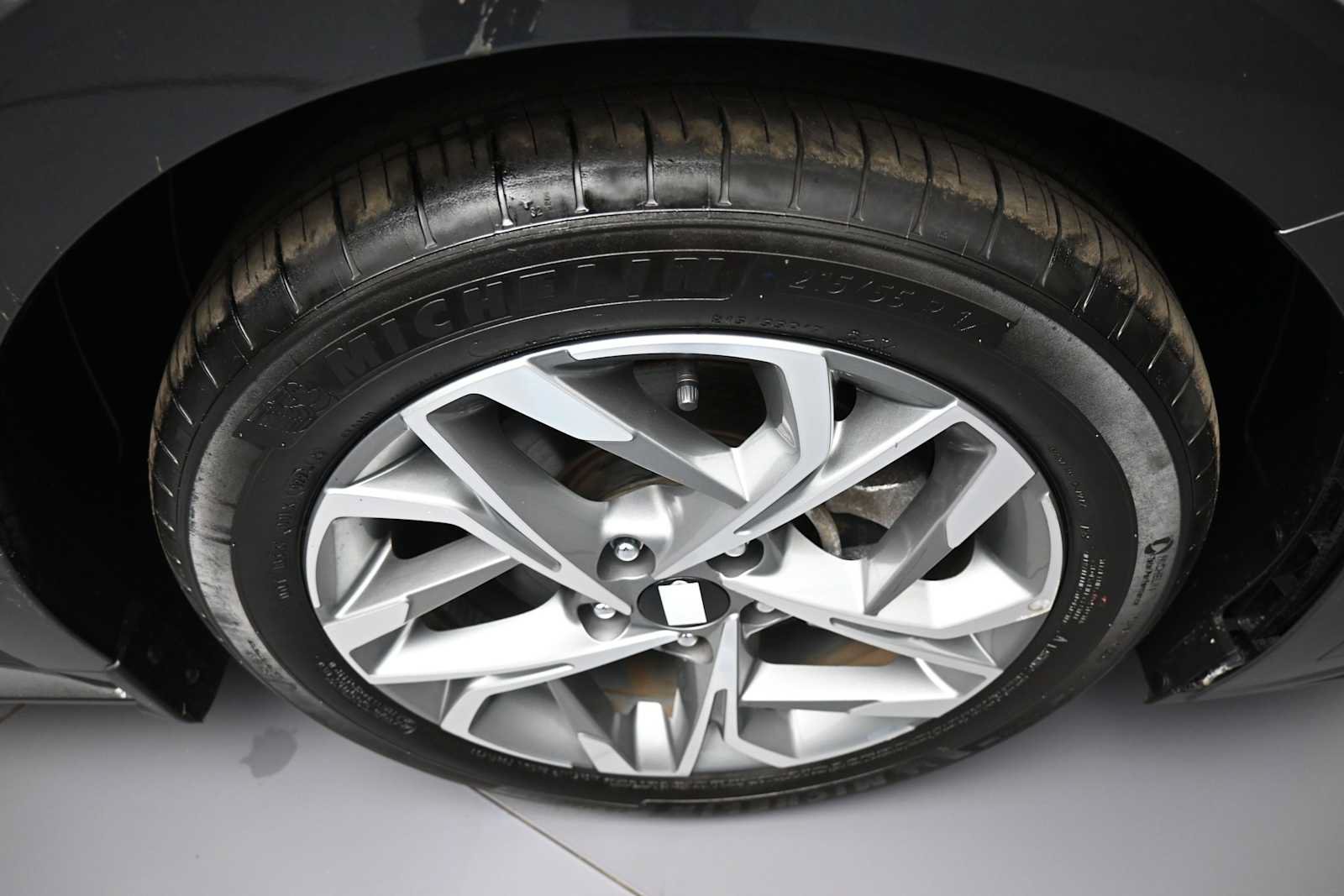 Certified 2023 Hyundai Sonata SEL w/ Convenience Package FWD image 12