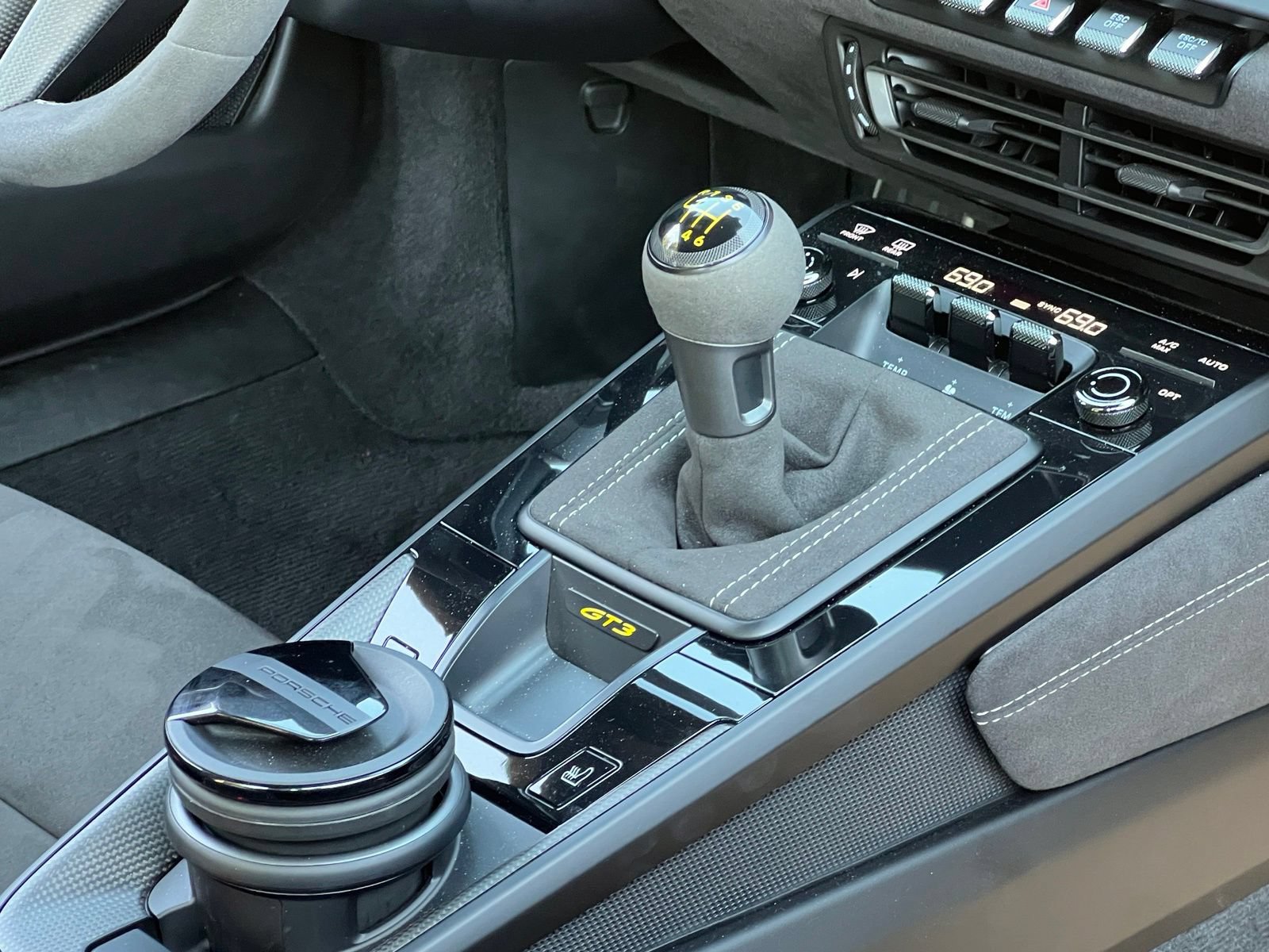 Certified 2024 Porsche 911 GT3 RWD image 34