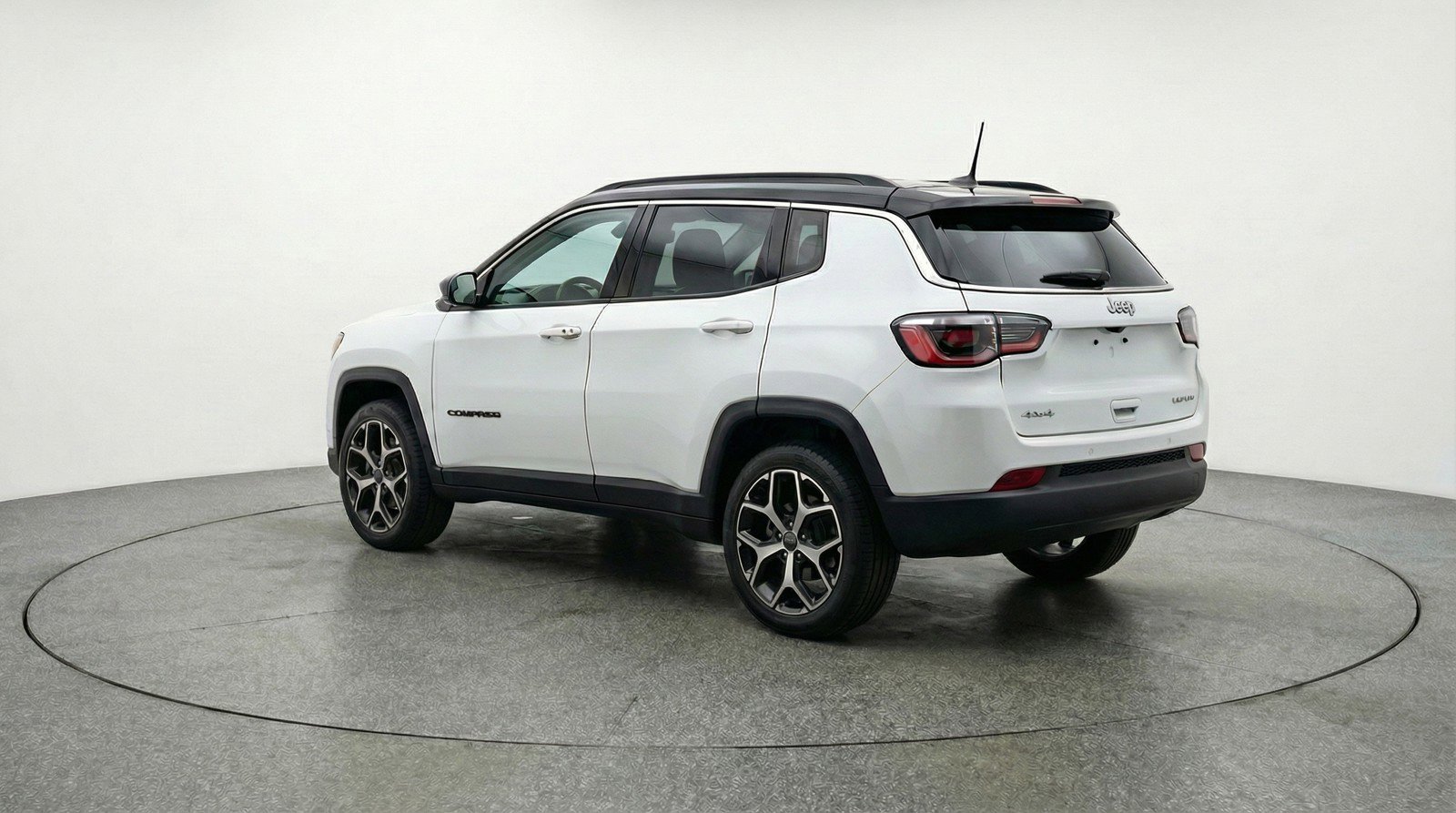 Used 2025 Jeep Compass Limited image 6