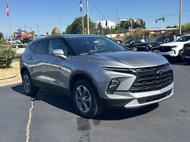 New 2026 Chevrolet Blazer LT w/ LPO, Floor Liner Package FWD image 3