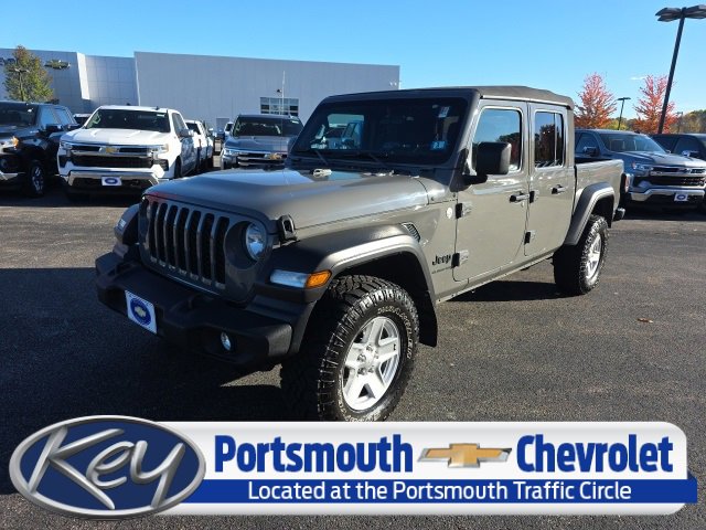 Used 2020 Jeep Gladiator Sport w/ Quick Order Package 23S image 1