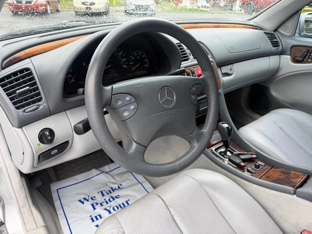 Used 2002 Mercedes-Benz CLK 320 Cabriolet image 14