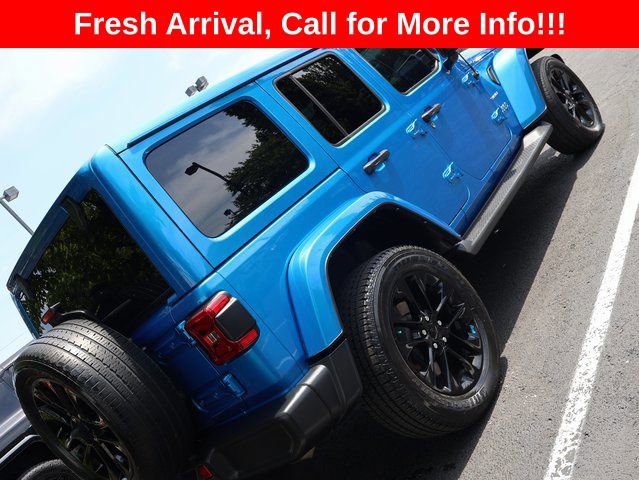 Used 2022 Jeep Wrangler Unlimited Sahara AWD/4WD image 8