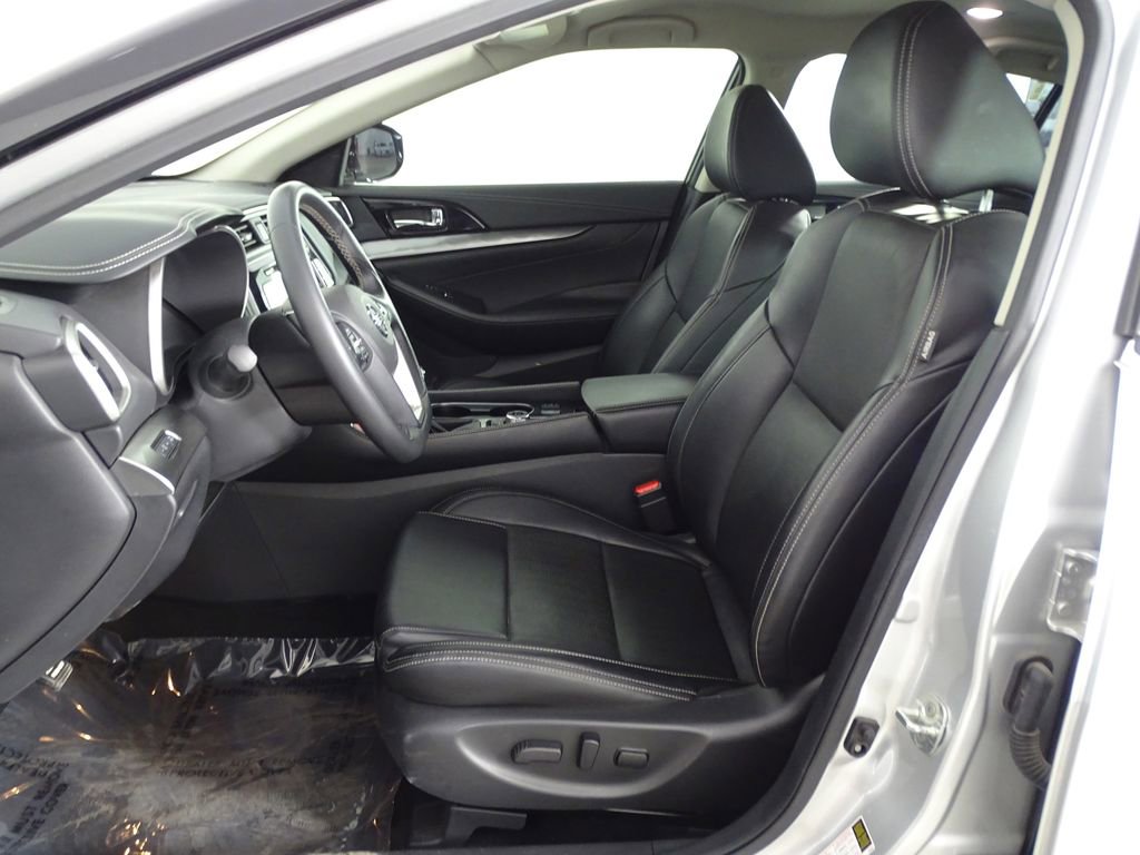 Used 2022 Nissan Maxima SV w/ Floor Mat Group image 10
