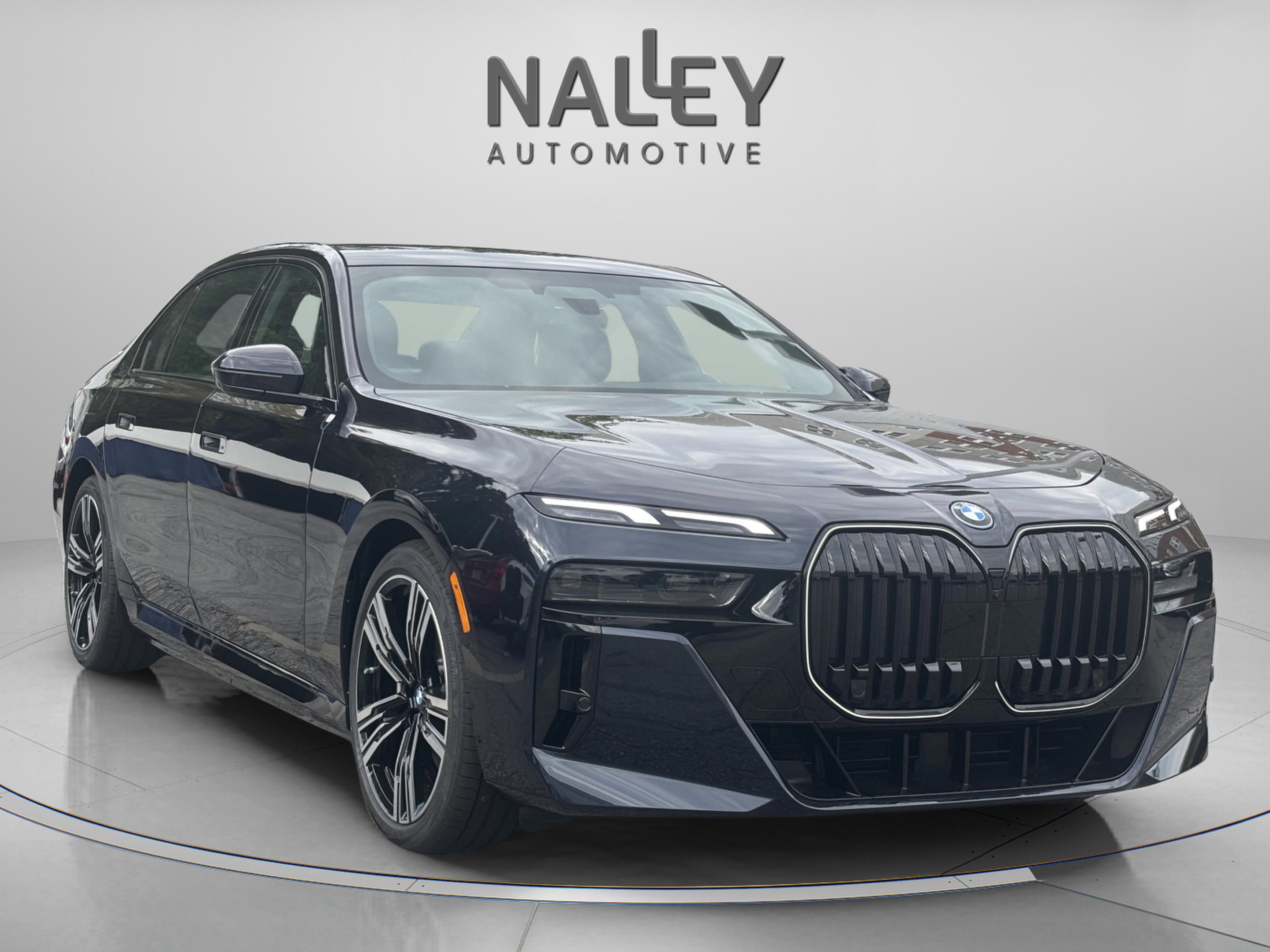 New 2026 BMW 750e xDrive image 5