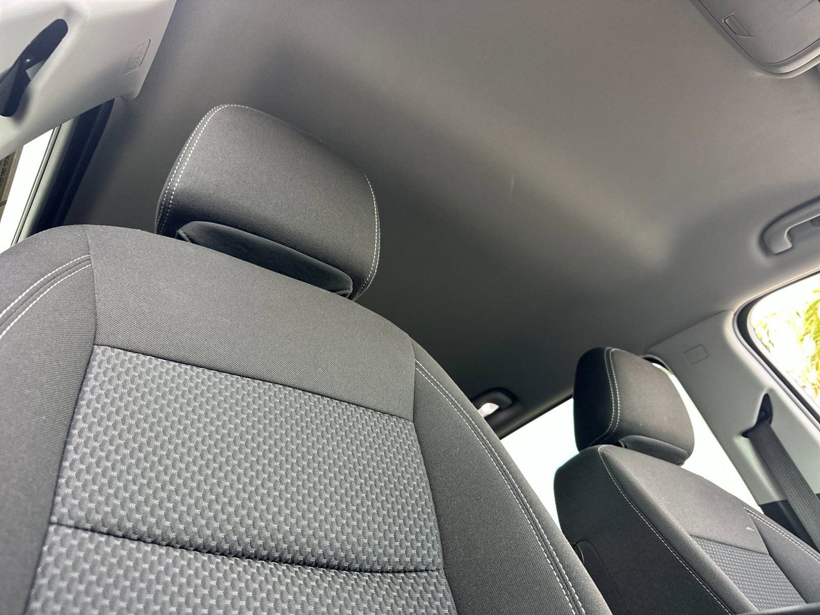 Used 2024 GMC Terrain SLE image 16