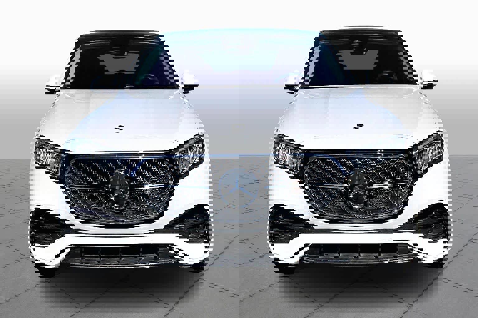 Used 2025 Mercedes-Benz E 350 Sedan image 3