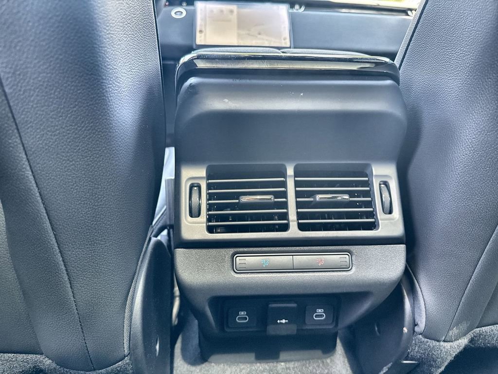Certified 2024 Land Rover Range Rover Evoque Dynamic SE image 16