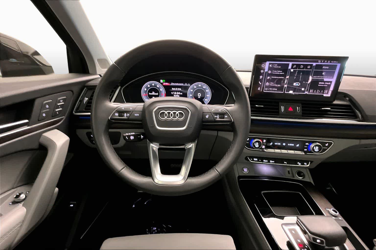 Certified 2025 Audi Q5 2.0T Premium Plus w/ Premium Plus Package AWD/4WD image 6