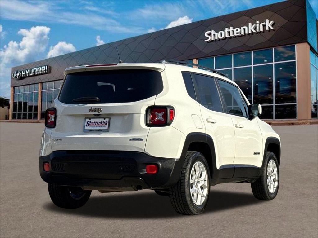 Used 2017 Jeep Renegade Latitude image 6