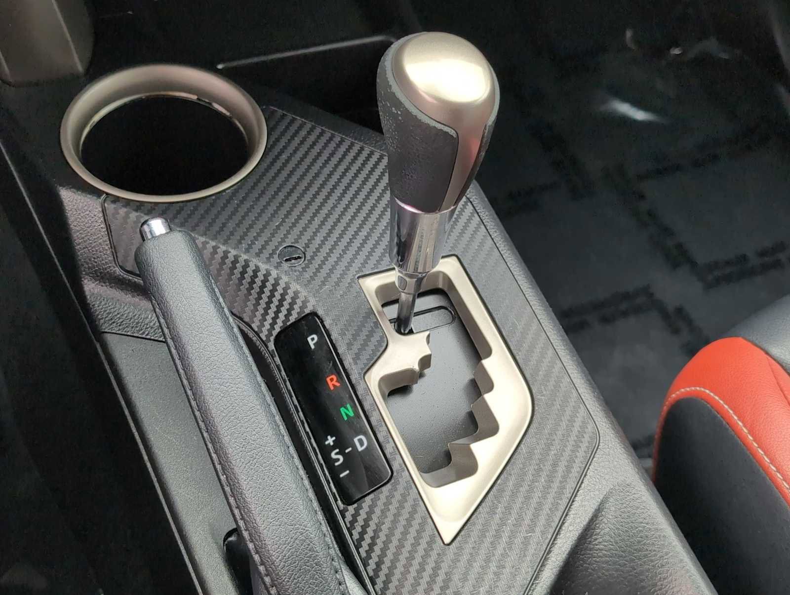 Used 2014 Toyota RAV4 Limited w/ Technology Package image 31