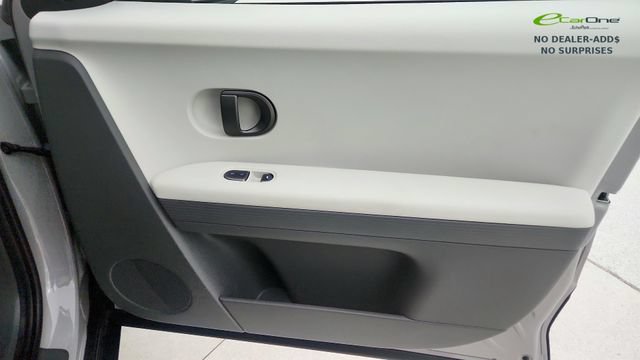 Used 2025 Hyundai Ioniq 5 SE RWD image 37