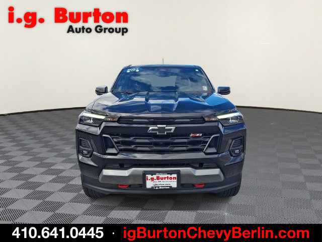 Certified 2023 Chevrolet Colorado Z71 w/ Z71 Convenience Package 2 AWD/4WD image 2