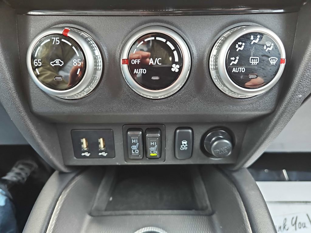 Used 2023 Mitsubishi Outlander Sport SE image 32