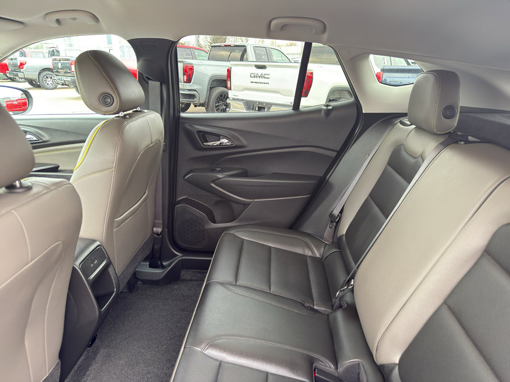 Used 2025 Chevrolet Trax ACTIV w/ Driver Confidence Package image 32