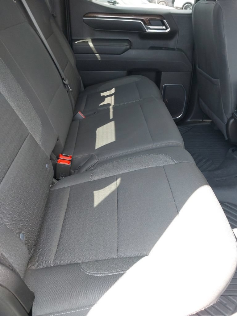 Used 2025 Chevrolet Silverado 1500 LT Trail Boss w/ Convenience Package II AWD/4WD image 12