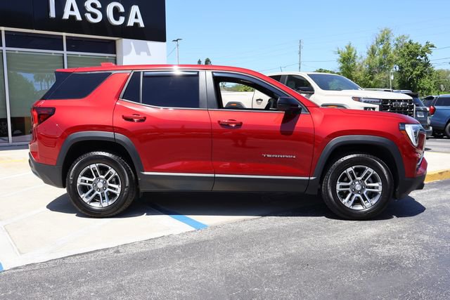 Used 2025 GMC Terrain Elevation image 9