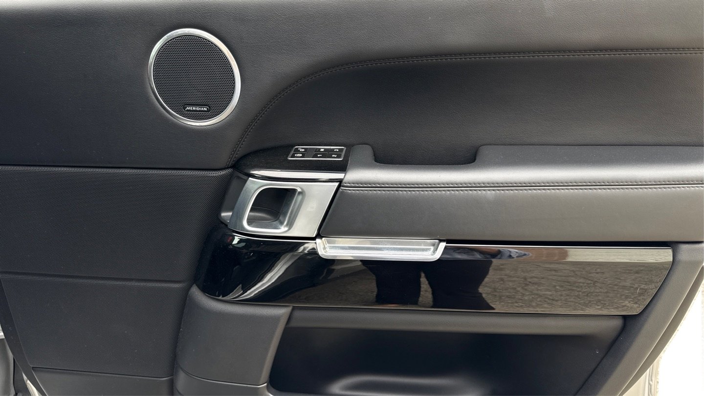 Used 2014 Land Rover Range Rover Supercharged image 18