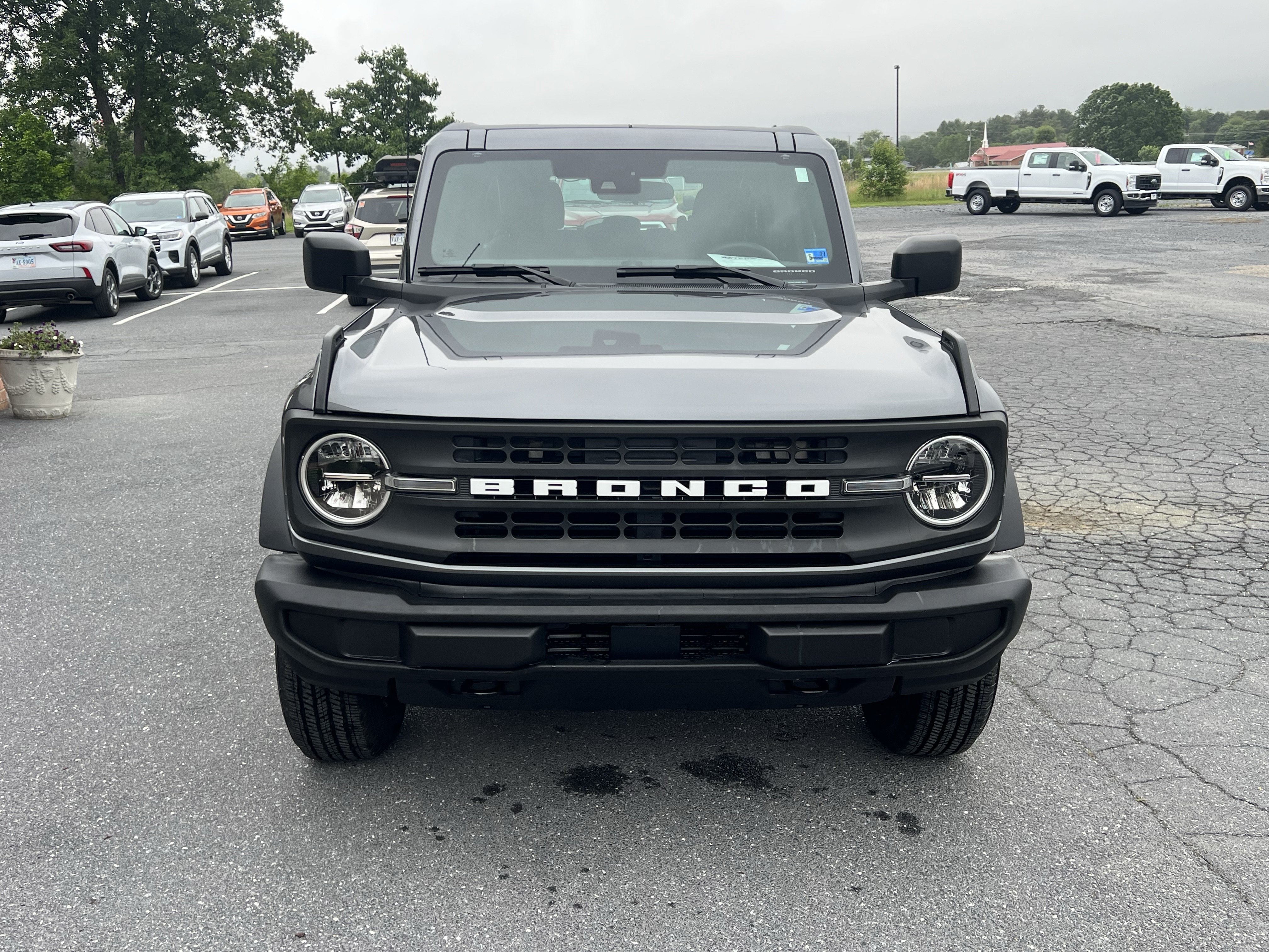 Used 2025 Ford Bronco 4-Door AWD/4WD image 3