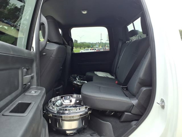 New 2026 RAM 3500 Tradesman AWD/4WD image 17