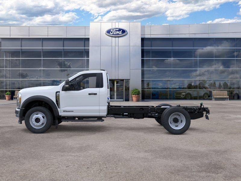 New 2025 Ford F550 4x4 Regular Cab Super Duty image 3