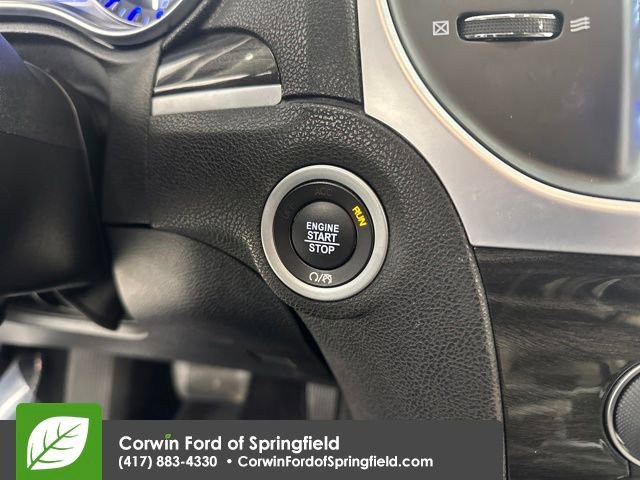 Used 2022 Chrysler 300 Touring w/ Sport Appearance Package image 27