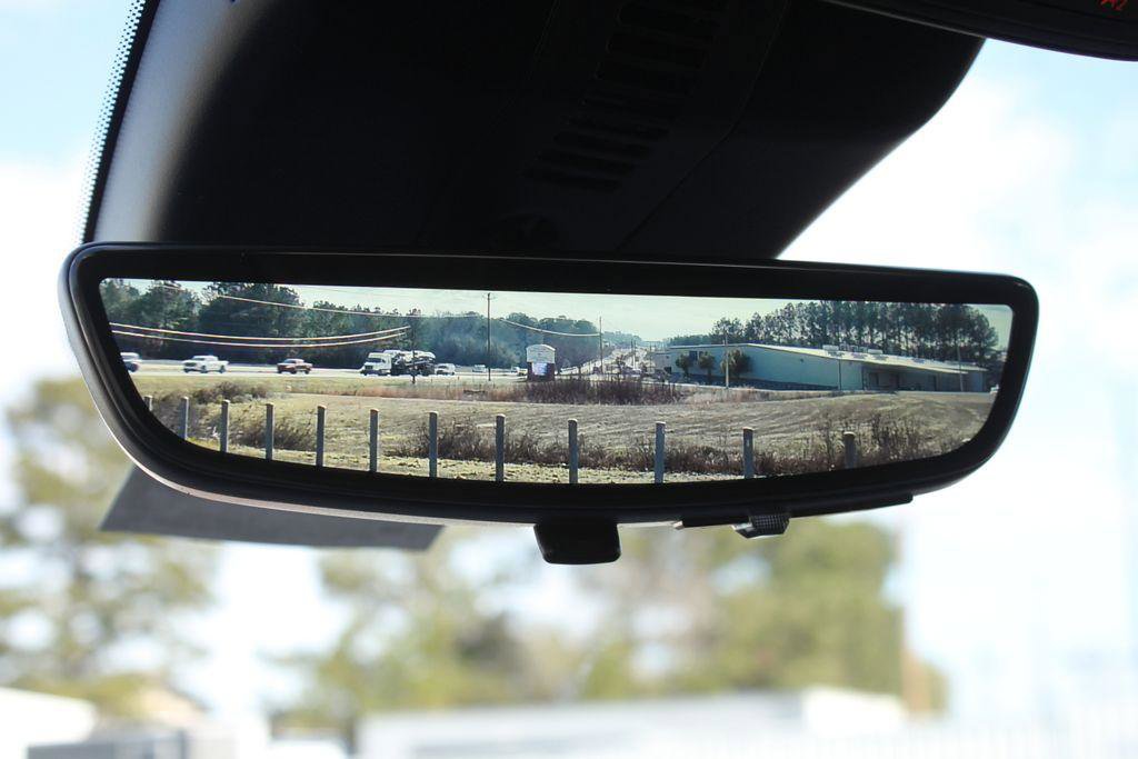 New 2026 Chevrolet Traverse LT w/ Enhanced Driving Package image 19