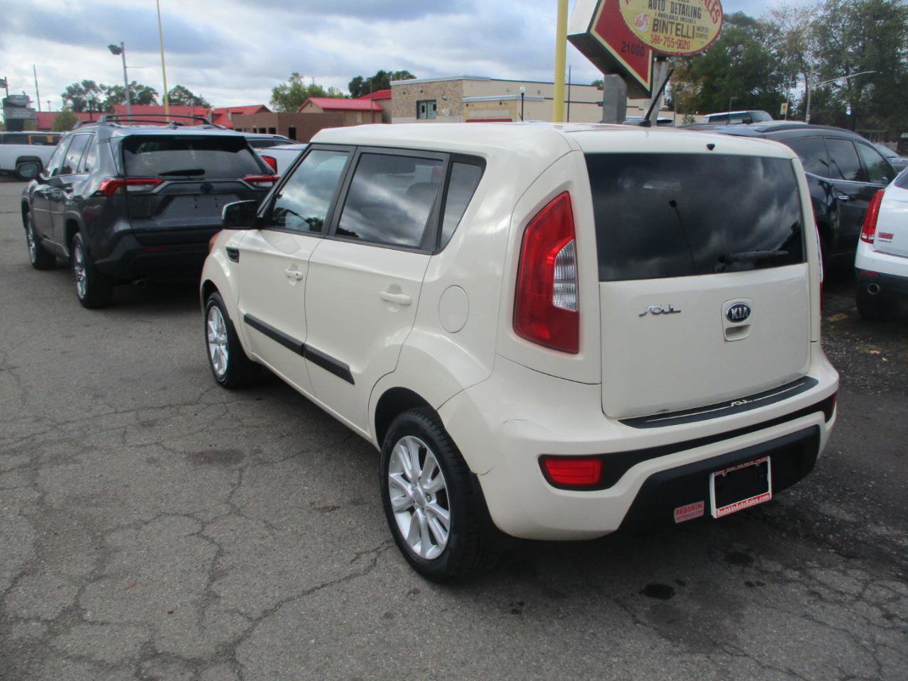 Used 2013 Kia Soul + image 4
