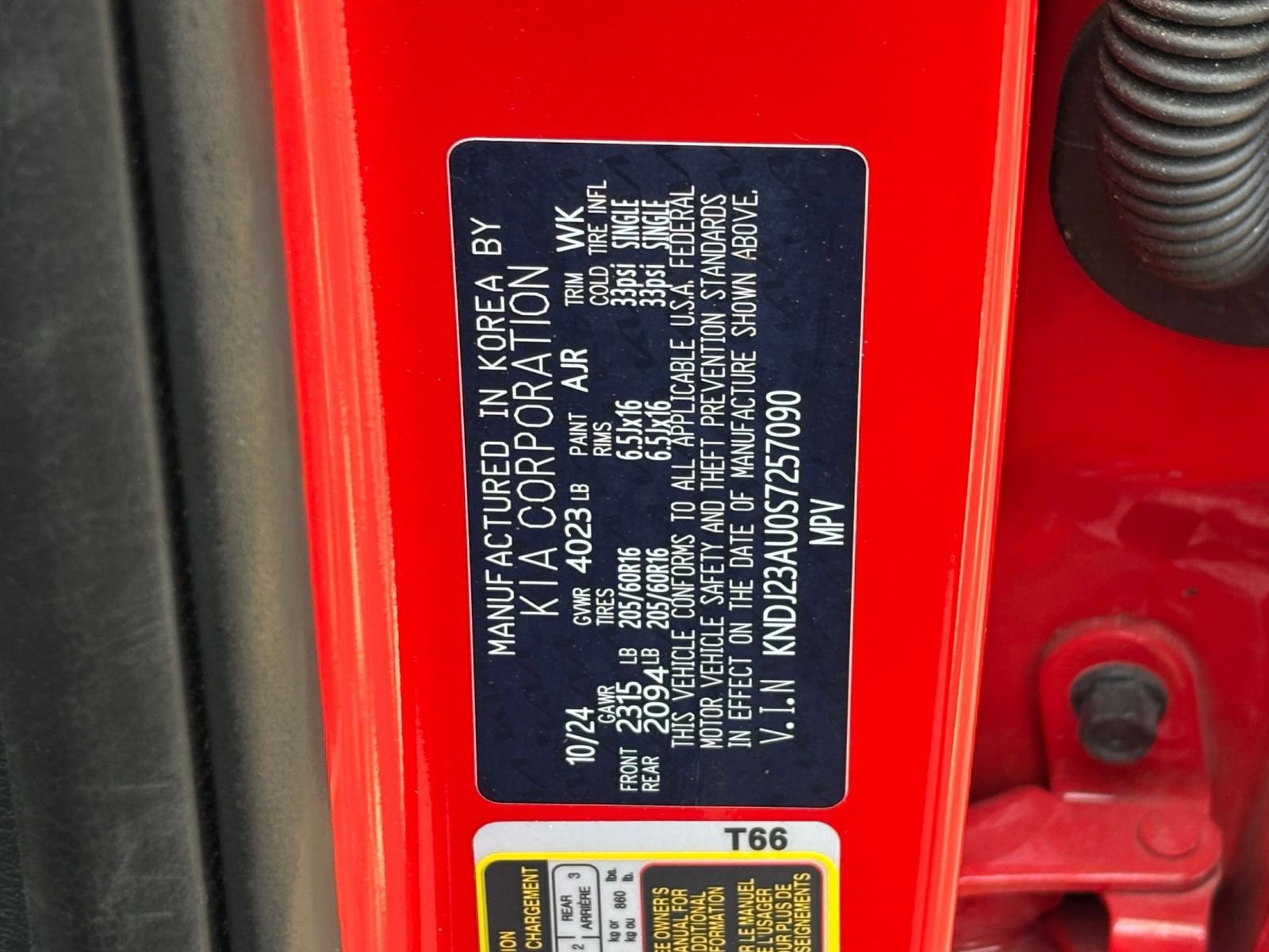 Used 2025 Kia Soul LX w/ LX Technology Package FWD image 29