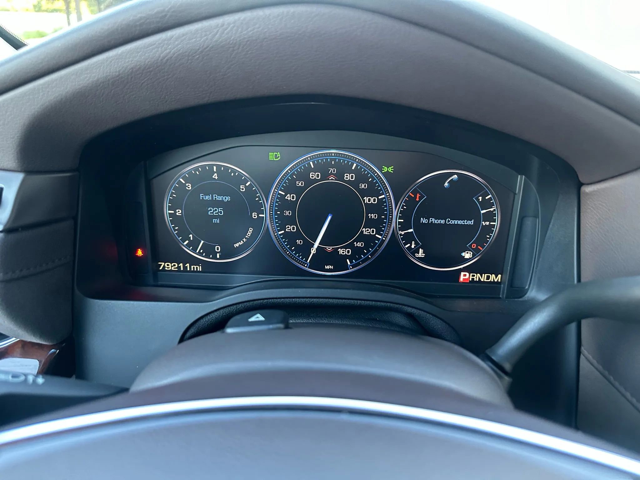 Used 2015 Cadillac Escalade Luxury image 39