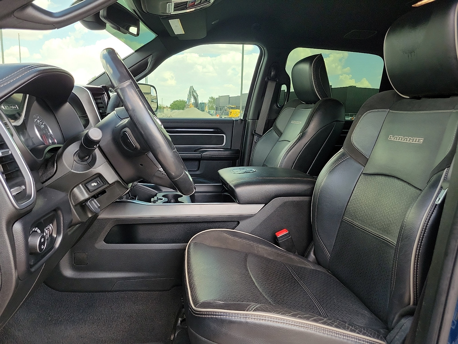 Used 2020 RAM 3500 Laramie w/ Night Edition AWD/4WD image 12