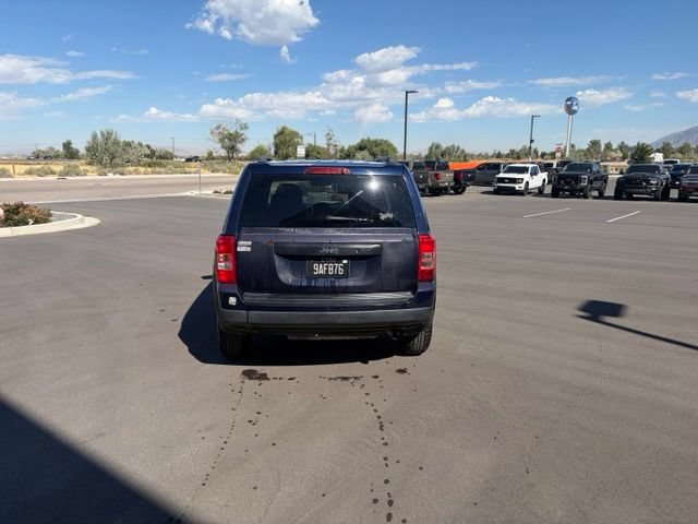 Used 2015 Jeep Patriot Sport FWD image 3