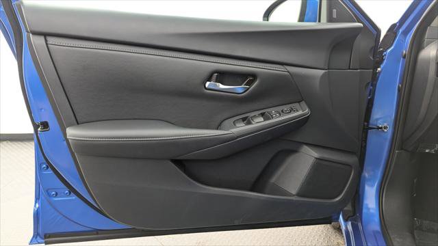 Used 2025 Nissan Sentra SV image 11