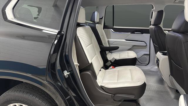 Used 2024 GMC Acadia Denali w/ Super Cruise Package AWD/4WD image 24
