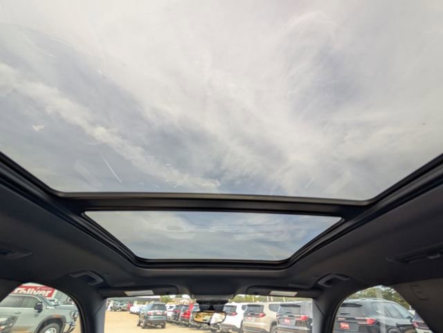 New 2026 Buick Enclave Avenir w/ Super Cruise Package image 24