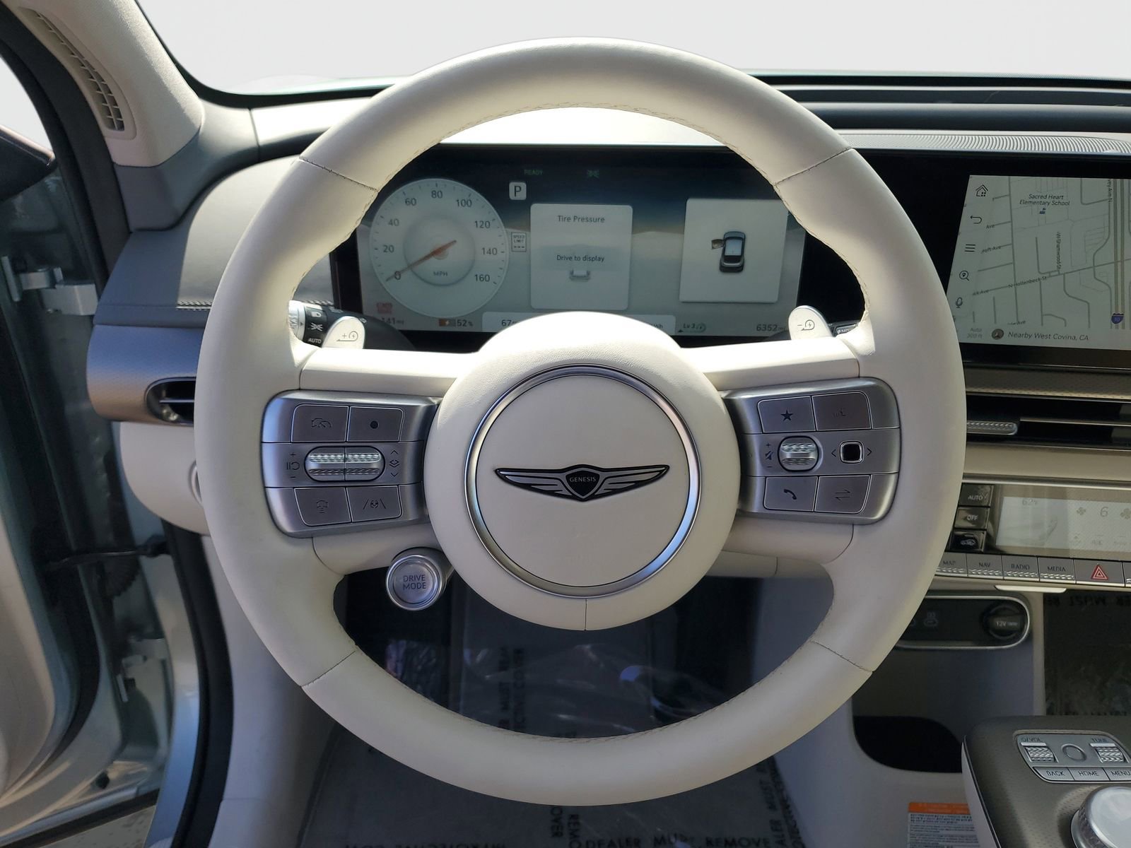 Used 2023 Genesis GV60 Advanced AWD/4WD image 29