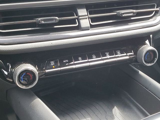 Used 2024 Chevrolet Equinox EV RS image 17