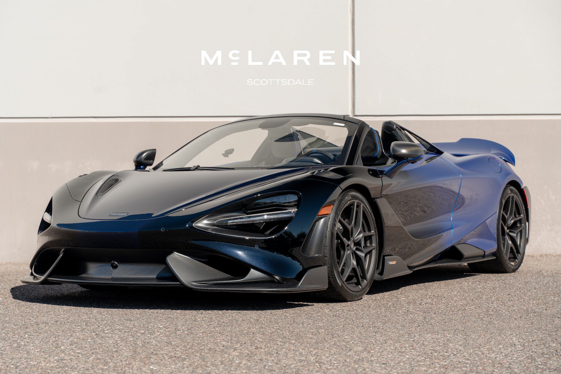 Used 2022 McLaren 765LT RWD image 3