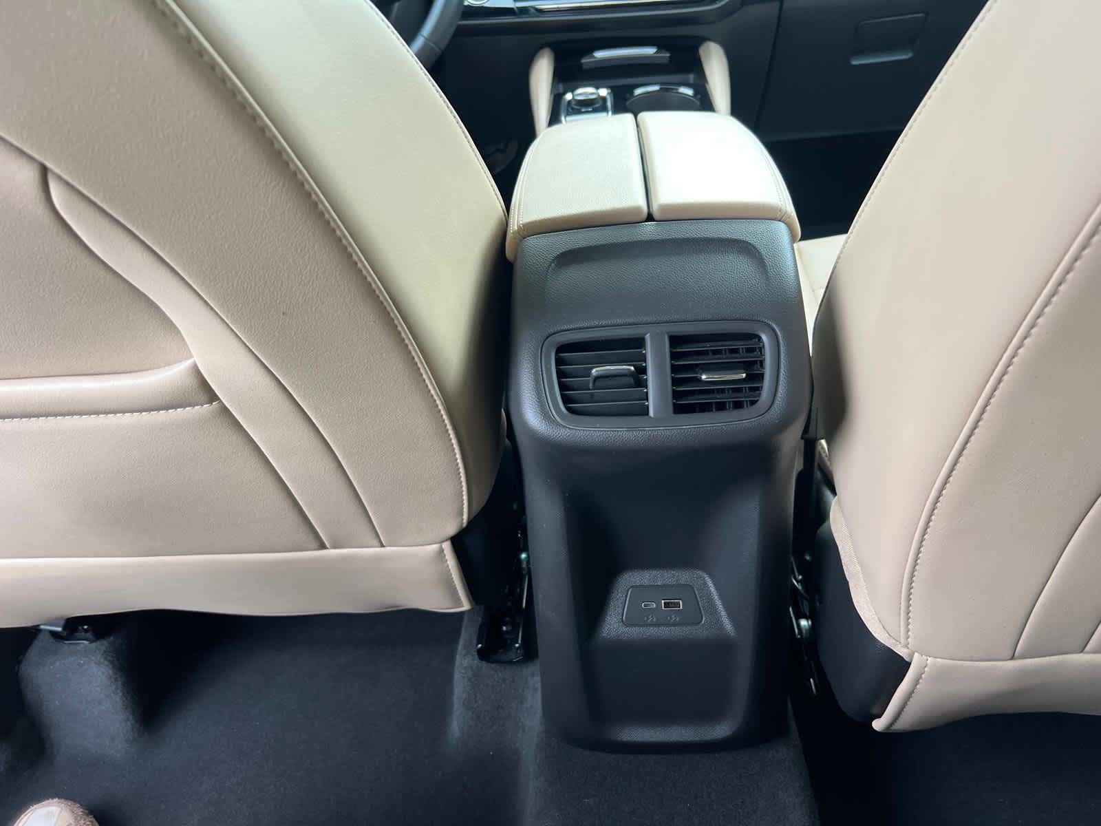 Certified 2024 Buick Envision Preferred AWD/4WD image 33