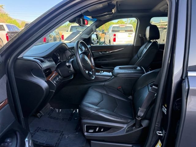 Used 2016 Cadillac Escalade Luxury AWD/4WD image 12