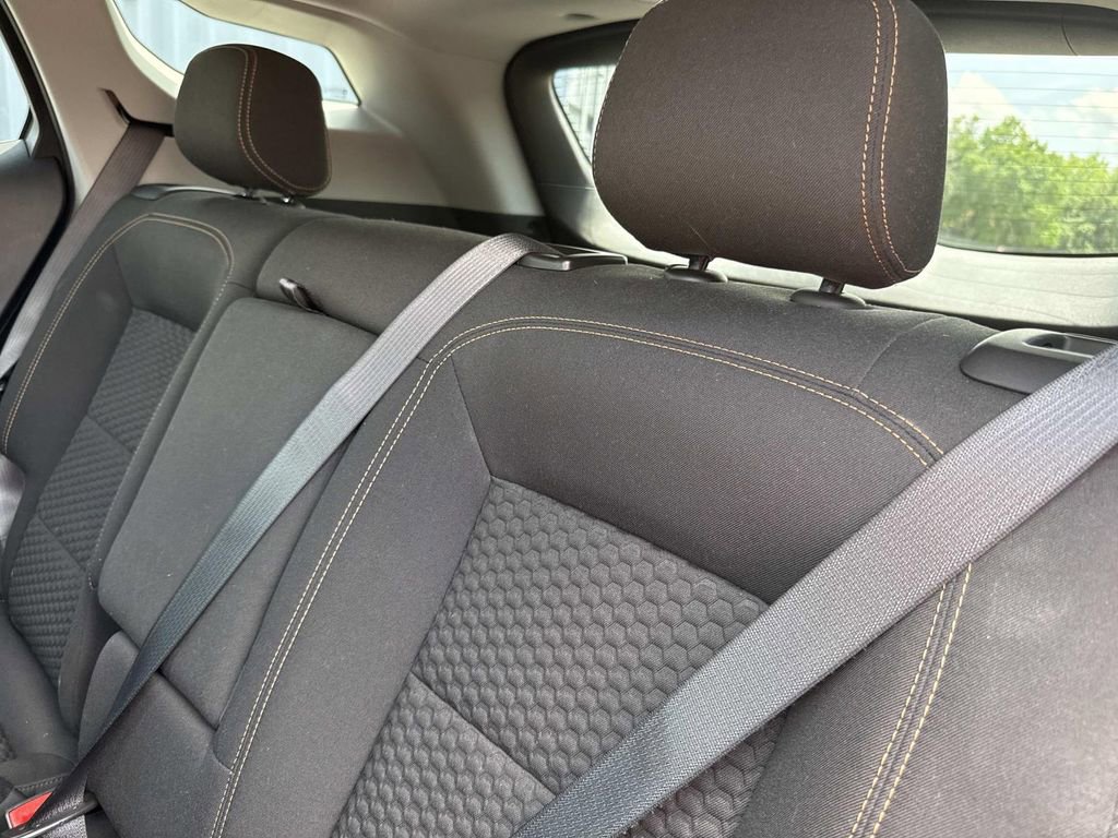 Used 2021 GMC Terrain SLE w/ Driver Convenience Package FWD image 15