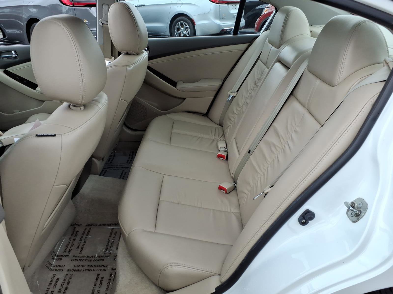 Used 2012 Nissan Altima 3.5 SR w/ Sport Pkg image 7