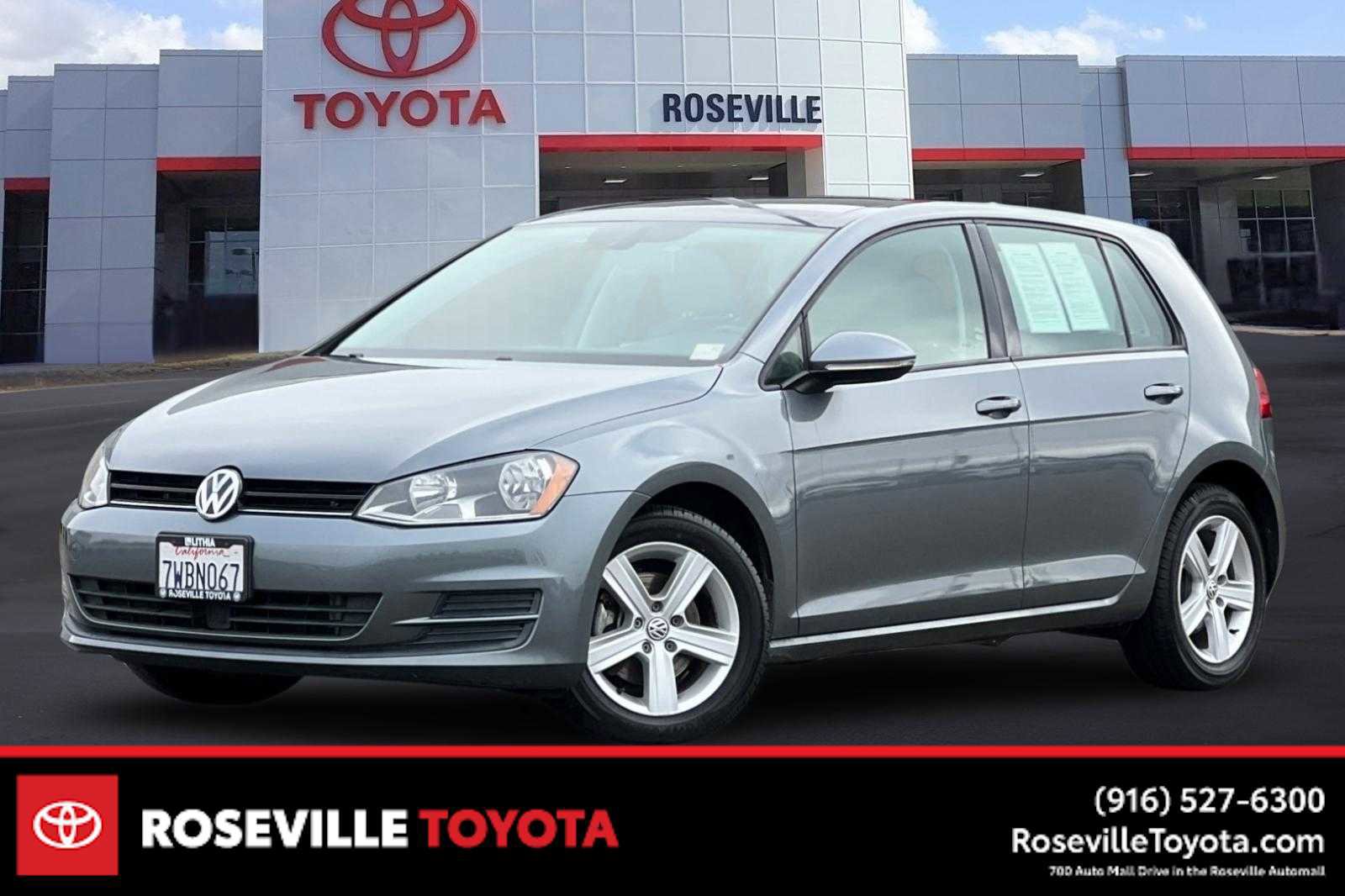 Used 2017 Volkswagen Golf Wolfsburg Edition image 1