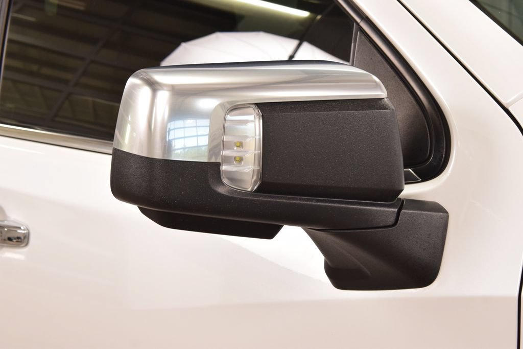 Used 2024 Chevrolet Silverado 1500 High Country AWD/4WD image 18