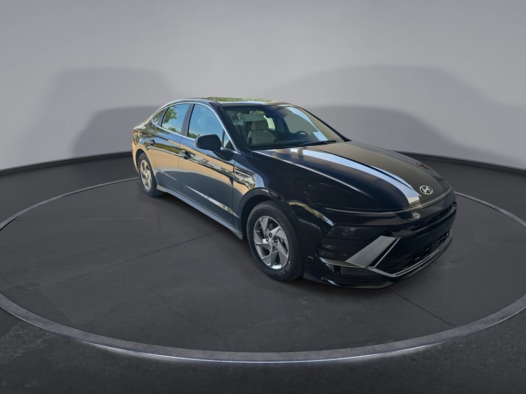 New 2026 Hyundai Sonata SE FWD image 2