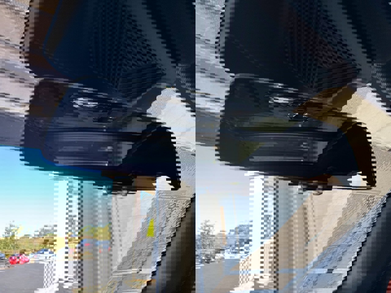 New 2025 BMW X1 xDrive28i w/ Technology Package image 34