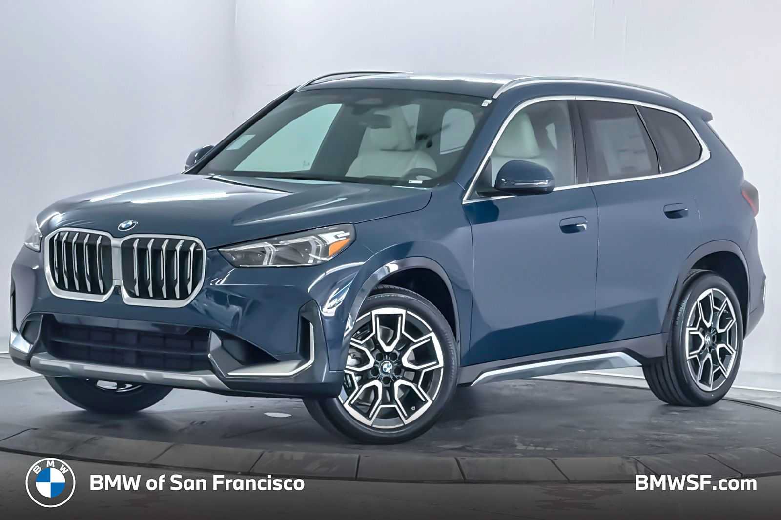 New 2026 BMW X1 xDrive28i w/ Technology Package AWD/4WD image 1