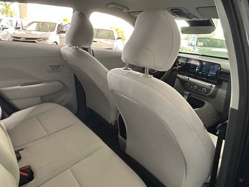 Used 2024 Hyundai Kona SE image 44